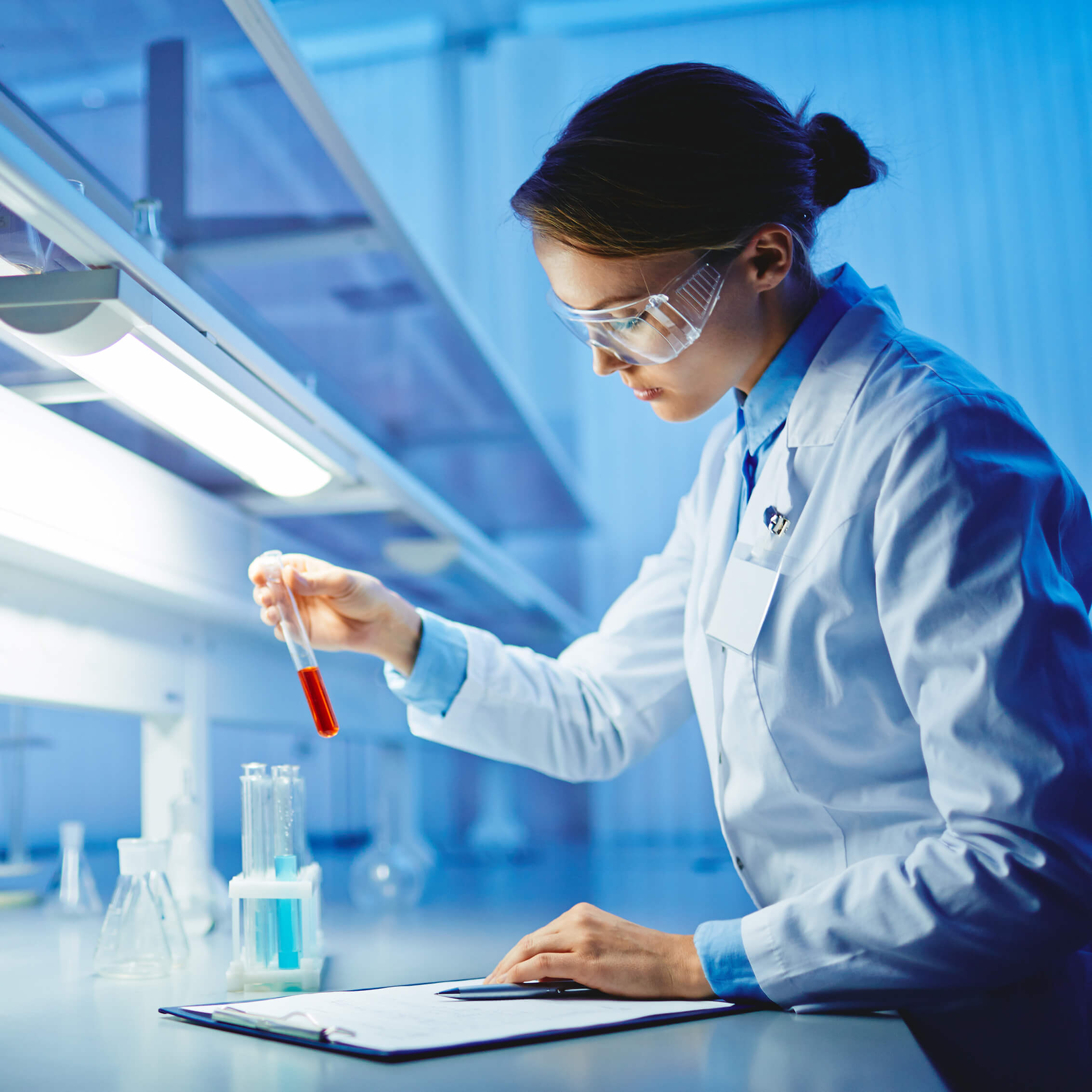 awaro_branche_pharma_und_chemie_hero